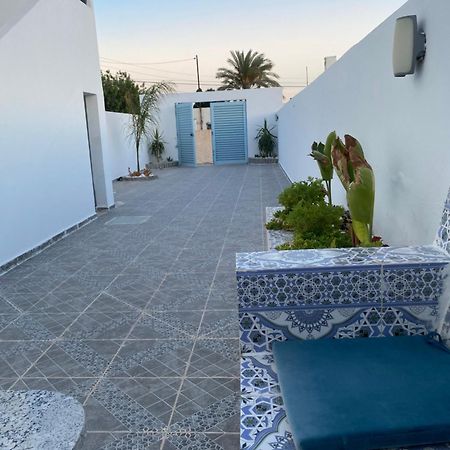 Studio Rouge Cosy A Dar Lili Djerba مزرايا المظهر الخارجي الصورة