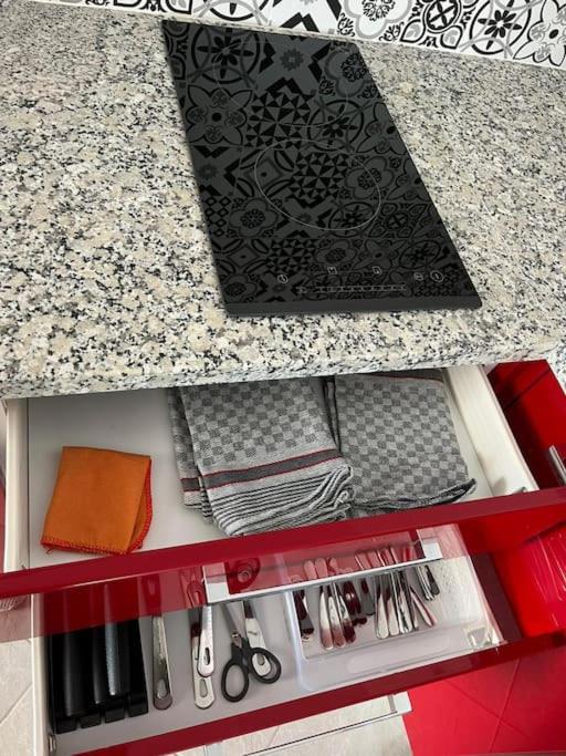Studio Rouge Cosy A Dar Lili Djerba مزرايا المظهر الخارجي الصورة